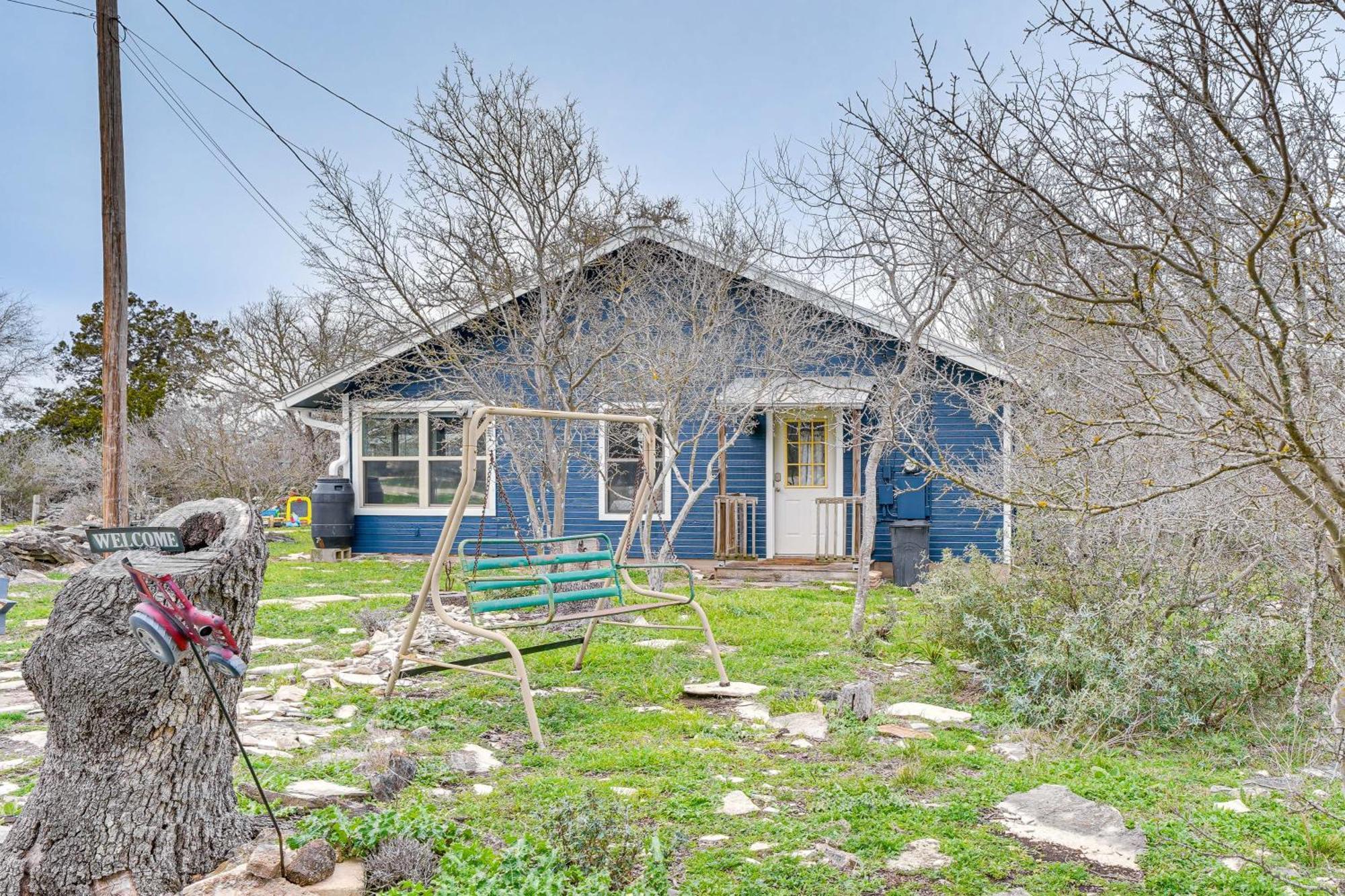 Cozy Kerrville Guest Cottage Near Guadalupe River! Exterior photo